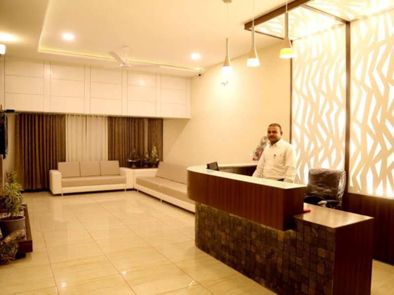 Collection O Royal Icon Hotel Udaipur Exterior photo