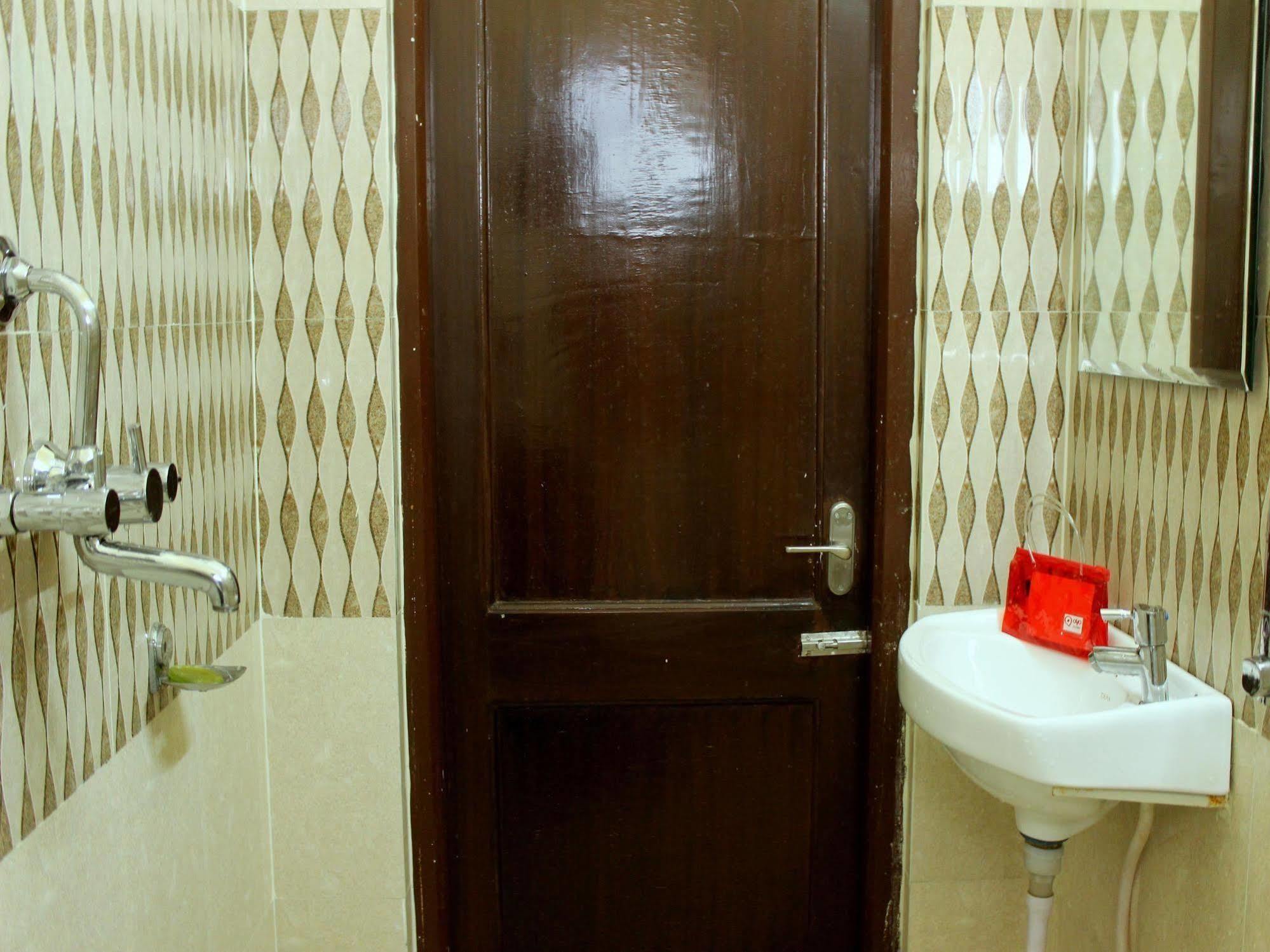 Collection O Royal Icon Hotel Udaipur Exterior photo
